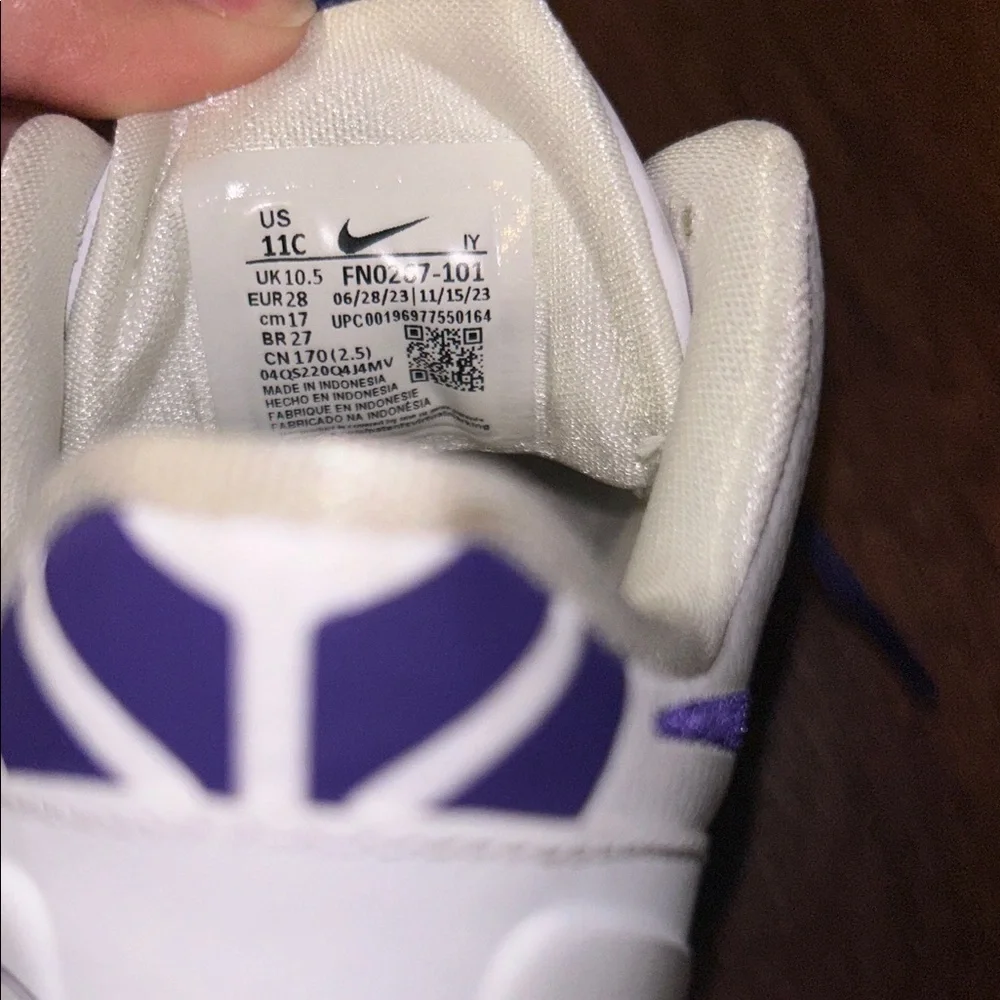 Boys Size 11 Nike Purple and White Kobe’s